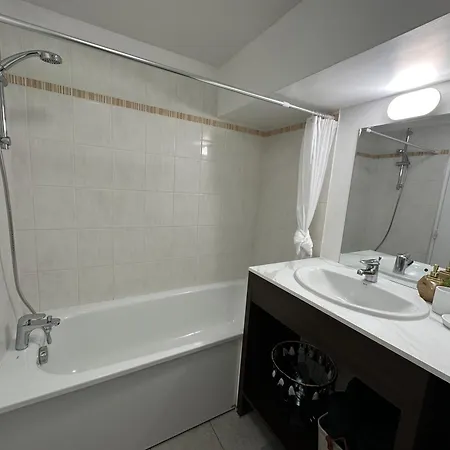 A 2km De Disneyland Paris Apartment *